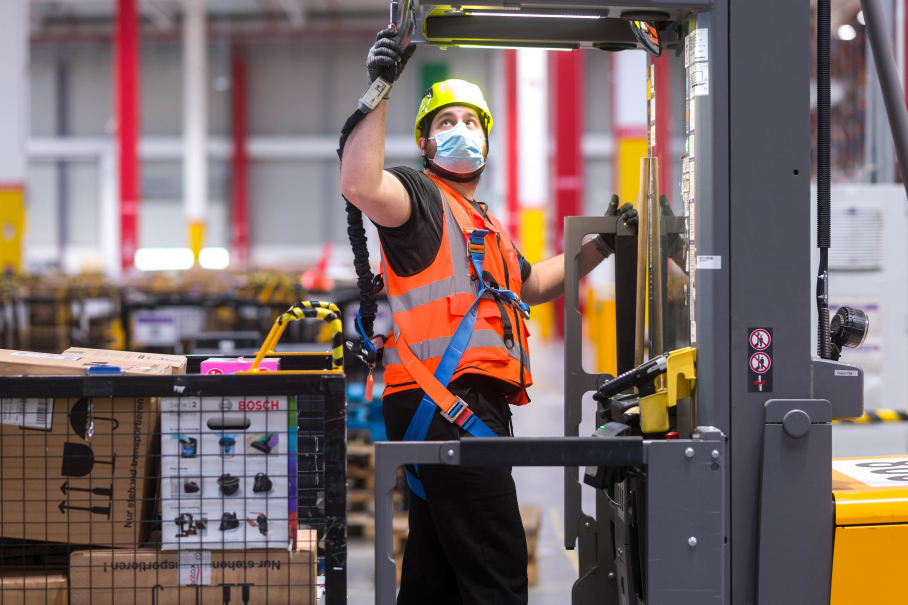 ¿Dónde echar el currículum para trabajar en Amazon en Badajoz? Canal